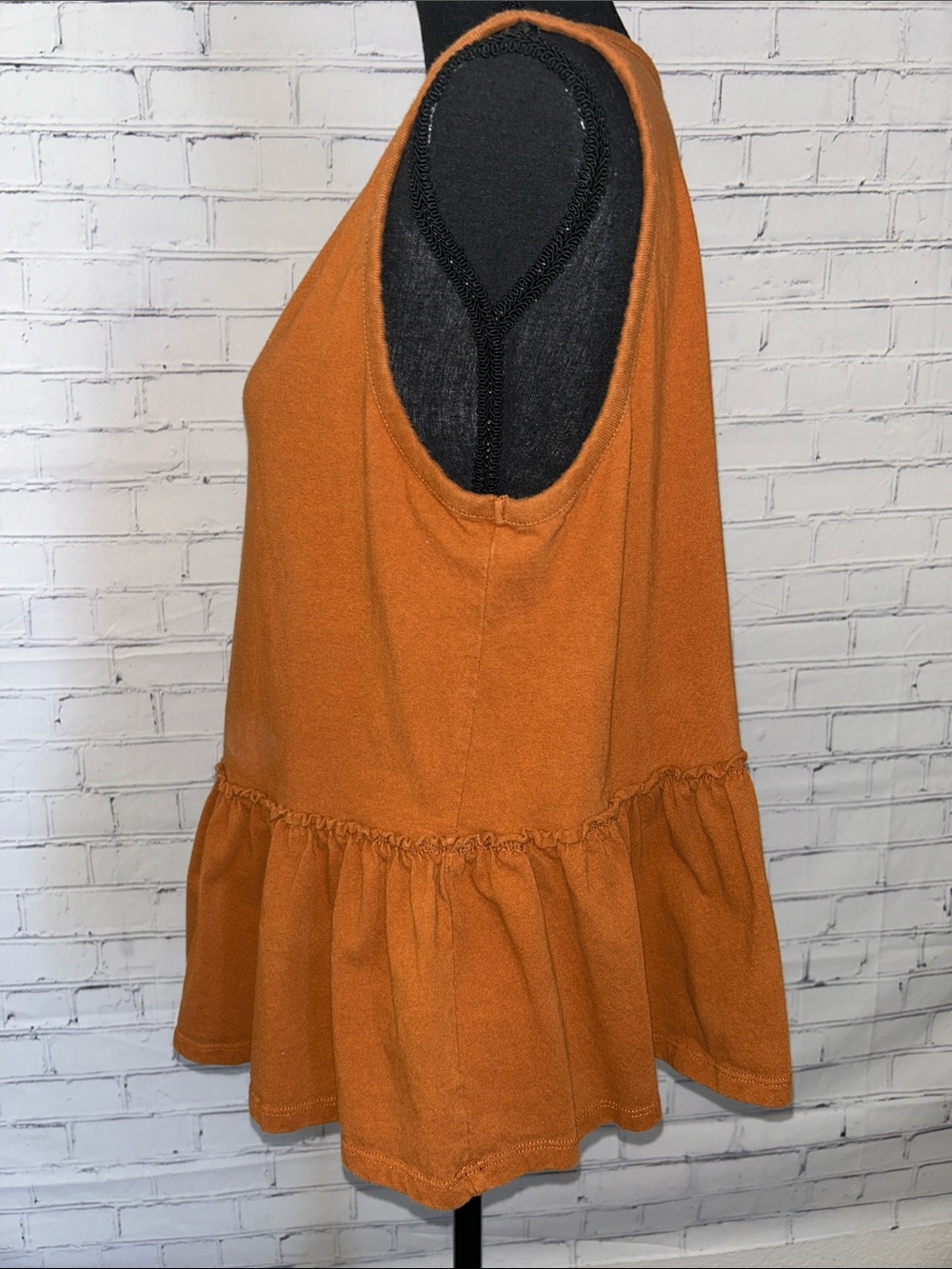 torrid Rust Orange Sleeveless Peplum Tank size 0x - Picture 3 of 8